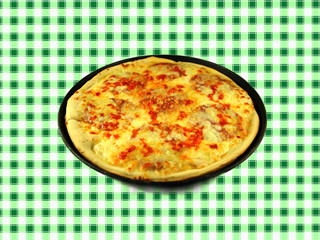 pizza formaggi e salame piccante al tegamini