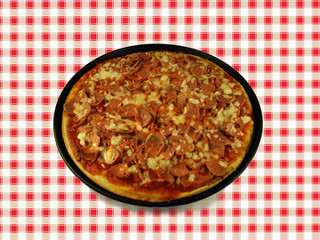 pizza al wurstel