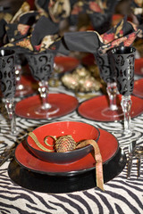 Ellegant Holiday Table Setting