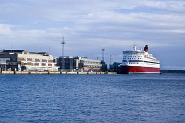 ferry à quai