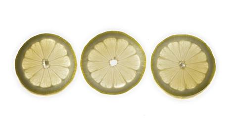 Rodajas de limon fresco