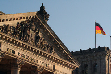 Fototapeta na wymiar Wejście do Reichstagu w Berlinie