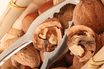 Nut