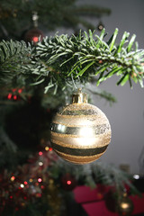 Boule de noel dorée or