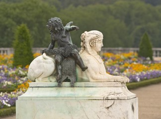 Sphinx and Cupid