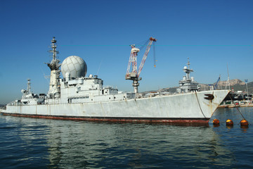 navire de guerre