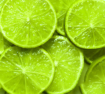 green lemon slices