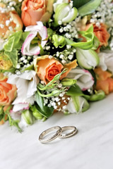 wedding bouquet and rings