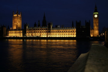 Fototapeta na wymiar Houses of Parliament at night