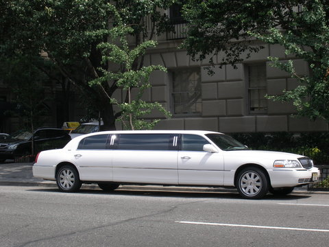 stretch limousine in new york