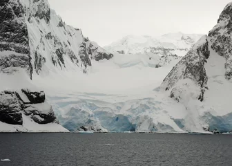Wandcirkels plexiglas mountains and glaciers in antarctica. © lfstewart