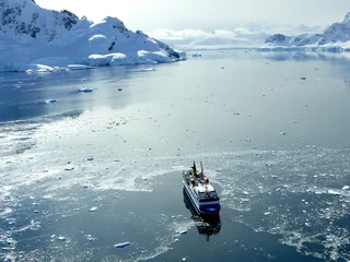 Foto op Plexiglas sarpik ittuk op alimirante bruin, antarctica © lfstewart
