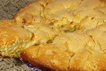 Tilted view of freshly baked apple pie 