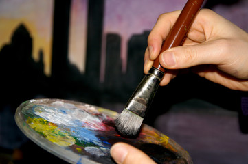 Palette mit Pinsel