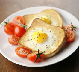pane tostato con uovo