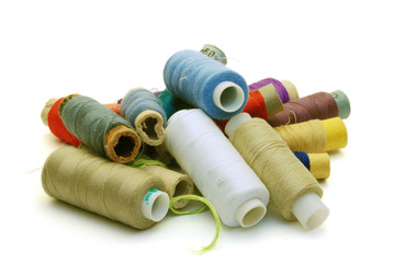 Many multi-coloured strings