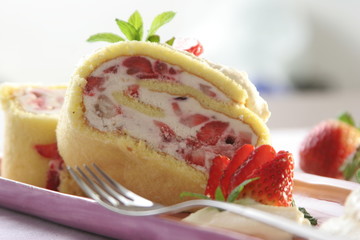 Recipe of cold dessert (strawberries, ice cream, cream)