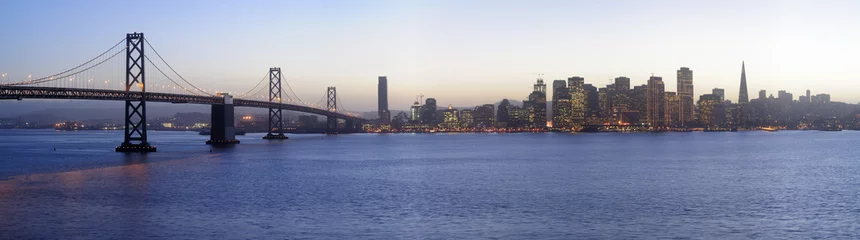 Photo sur Aluminium San Francisco Image haute résolution de Bay Bridge et du centre-ville de San Francisco