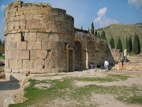 Nécropole d'Hiérapolis en Turquie