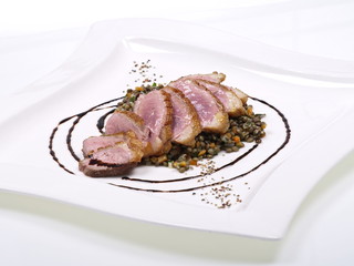 entenbrust an linsensalat