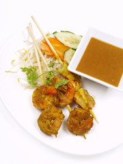 malaysische curry shrimp satays