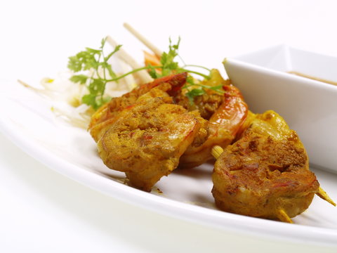 malaysische curry shrimp satays
