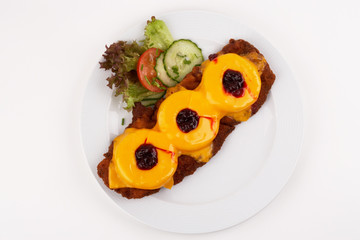 Paniertes Schnitzel Hawai