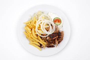 Gyrosteller mit Pommes