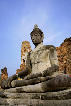  buddah in ayutthaya