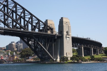 Naklejka premium Sydney harbour bridge north tower