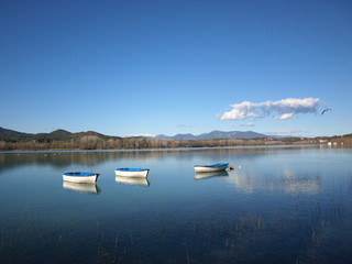 Barcas en el lago