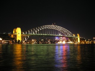 Sydney Harbour Bridge bei Nacht