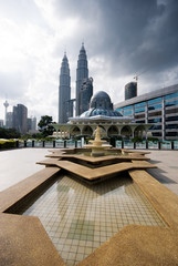 Obraz premium Asian architecture - Kuala Lumpur city