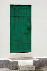 Green door 