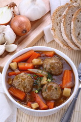 Vegetable soup with boiled meat