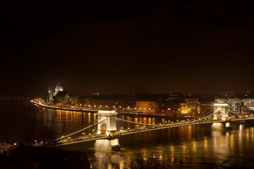 Fototapeta na wymiar Budapest panorama by night with the Chainbridge