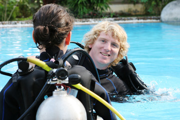 Obraz premium Scuba diving instructor 