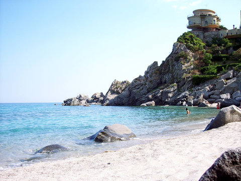 Foto Immagini Grafica Vettoriali E Video Esenti Da Royalty Per Caminia Adobe Stock