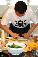 making sushi