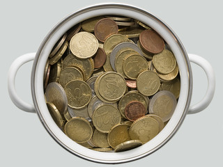 Cazuela con monedas