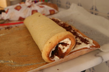 preparation d'un gateau roule