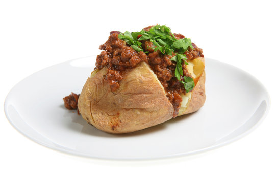 Baked potato with chill con carne filling