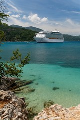 Cruising in Paradise