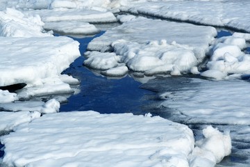Drifting Ice on river © elen_studio