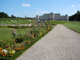 Allée, perspective et palais du belvédère