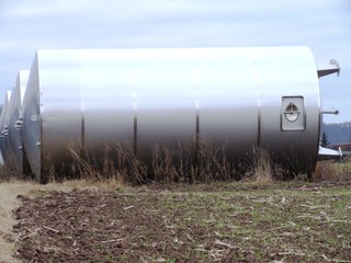 Edelstahltank