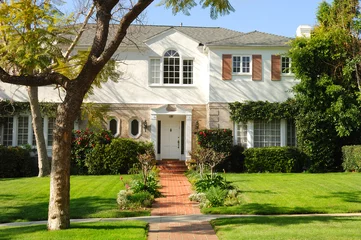 Image of a Beautiful Home In Southern California © Laurin Rinder