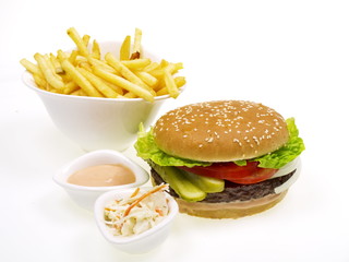 hamburger mit pommes frites