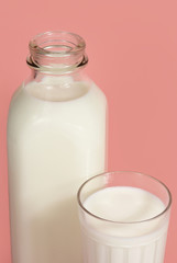 Obraz na płótnie Canvas fresh milk