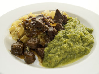 goulasch mit wirsing